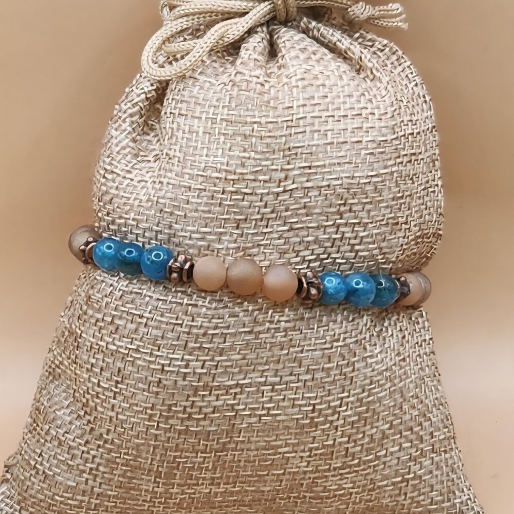 Apatite, Champgne Druzy Agate and Copper Beaded Bracelet - Picture 3 of 6